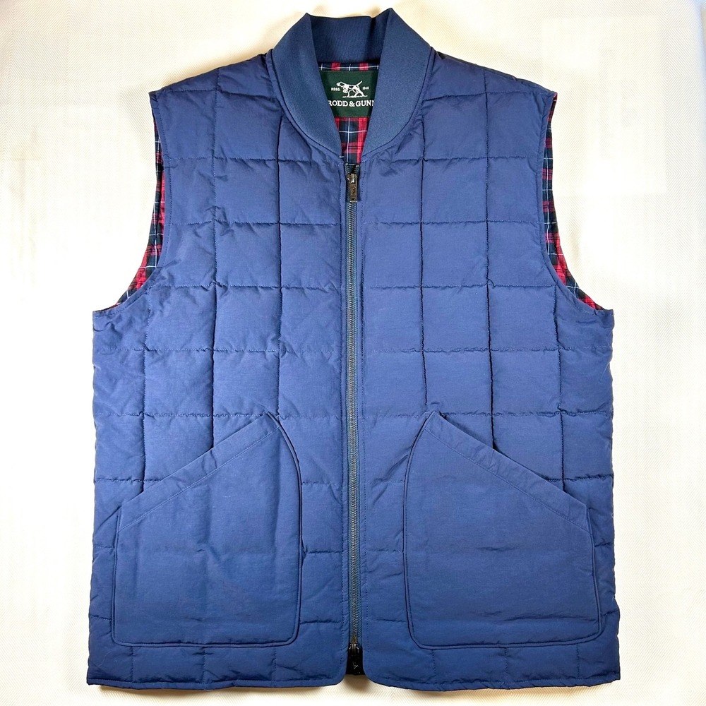Rodd & Gunn Men's XL Milford Cotton Quilted Full Zip Vest Navy/Red Plaid Lining
